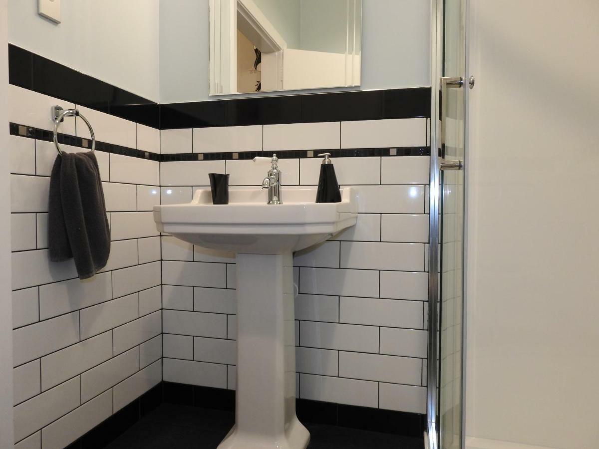 Motel Gardner Court 4*